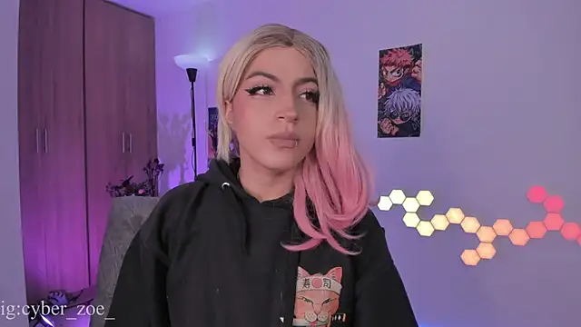 Snapshot of cyberzoe chatting on 02-23-26, 02:47 cyberzoe online show from 02-23-26, 02:47