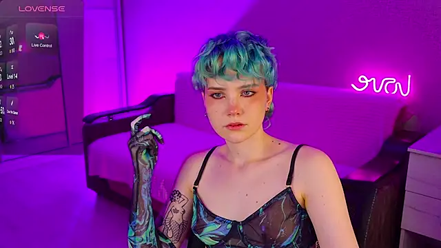 School Love online show from 12-03-24, 01:10