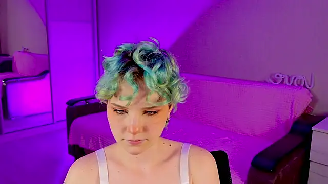 School Love online show from 01-16-25, 01:14