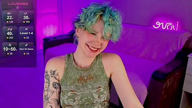 School Love online show from 02-27-25, 04:10