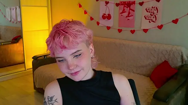 School Love online show from 09-24-25, 11:13