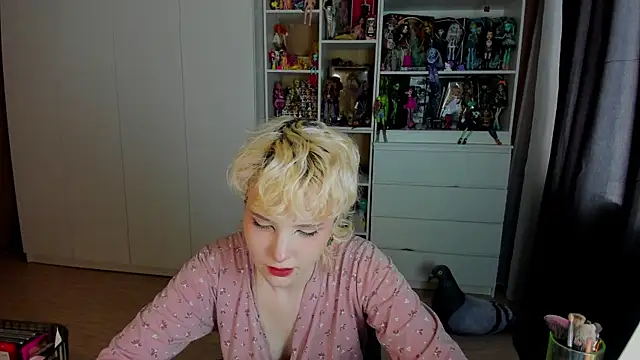 School Love online show from 07-30-26, 08:13