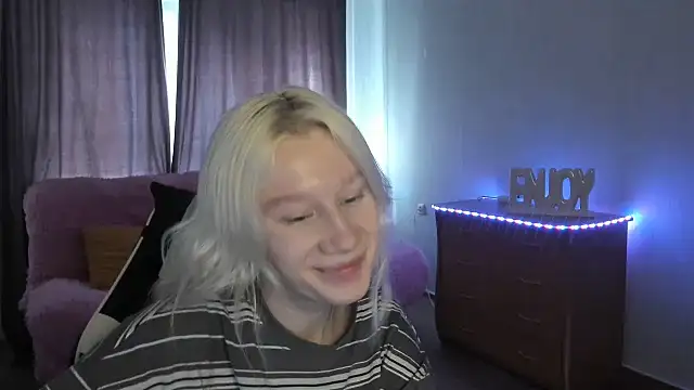 EnigmaSee online show from 06-19-26, 01:43