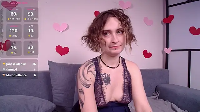 Snapshot of sweet_cherry_pie_ chatting on 02-06-25, 06:46 sweet cherry pie online show from 02-06-25, 06:46