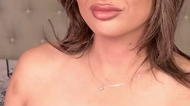 Snapshot of xprettysmilex chatting on 01-16-25, 10:34 xprettysmilex online show from 01-16-25, 10:34