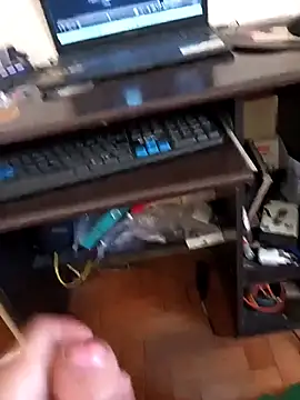 Snapshot of lobomisterioso13 chatting on 11-12-25, 11:54 lobomisterioso13 online show from 11-12-25, 11:54