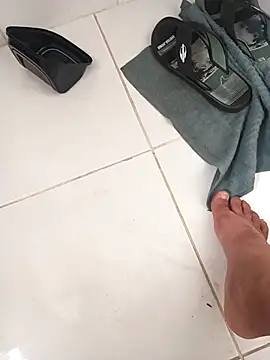 Snapshot of lobomisterioso13 chatting on 12-01-25, 10:31 lobomisterioso13 online show from 12-01-25, 10:31