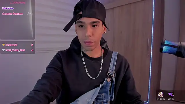 aldrinwhite online show from 01-22-25, 05:59