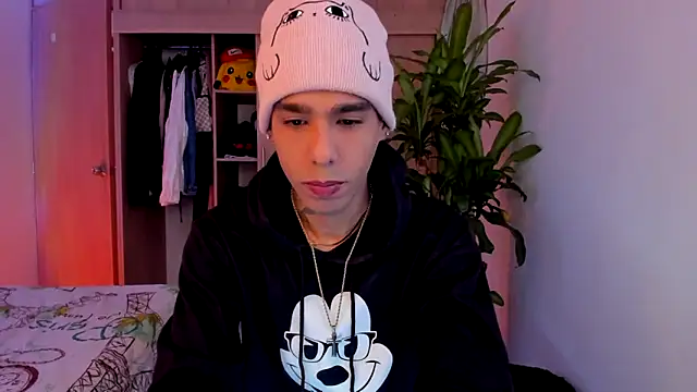 aldrinwhite online show from 12-16-25, 02:55