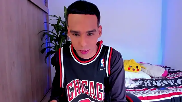 aldrinwhite online show from 04-29-26, 05:17