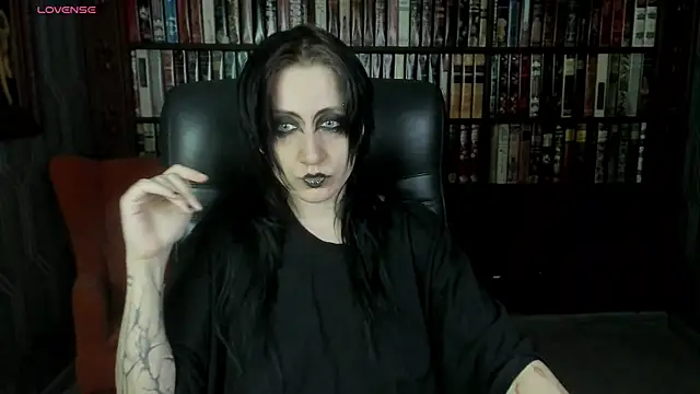 Medusa  Gorgona online show from 11-06-25, 07:37