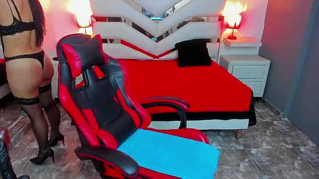 KateTompson  online show from 10-02-25, 01:07