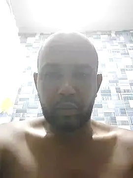 Snapshot of Frankie0880 chatting on 01-09-25, 02:33 Frankie0880 online show from 01-09-25, 02:33
