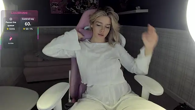 Snapshot of Anna_Robinson chatting on 02-19-26, 12:28 Anna Robinson online show from 02-19-26, 12:28