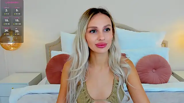 Snapshot of MissLoou chatting on 09-15-25, 05:18 MissLoou online show from 09-15-25, 05:18