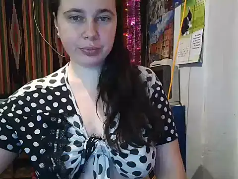 Snapshot of Cora_Maro chatting on 01-28-25, 02:32 Cora Maro online show from 01-28-25, 02:32