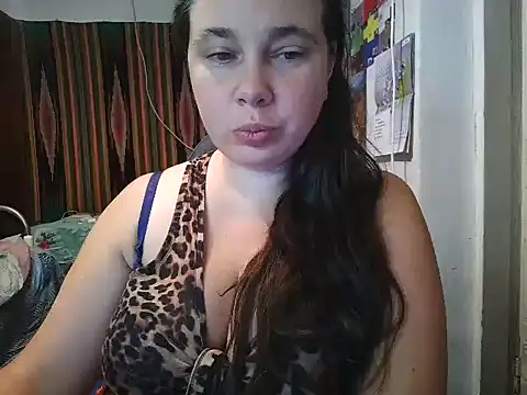 Snapshot of Cora_Maro chatting on 09-09-25, 01:54 Cora Maro online show from 09-09-25, 01:54