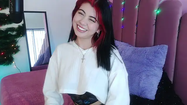 Snapshot of Zoe_Benson chatting on 12-19-24, 03:52 Zoe Benson online show from 12-19-24, 03:52