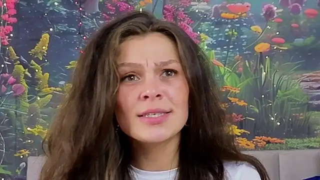 Snapshot of MadameDeFeu chatting on 01-17-25, 11:27 MadameDeFeu online show from 01-17-25, 11:27