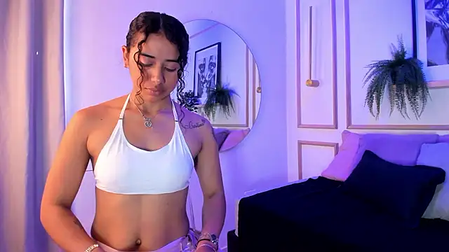 Snapshot of Ammy_nova chatting on 02-23-26, 08:06 Ammy nova online show from 02-23-26, 08:06