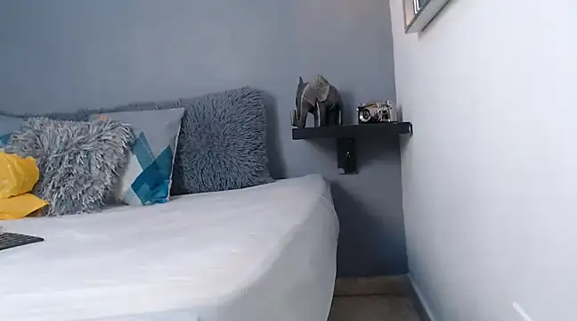 AbigailWilliams  online show from 03-22-25, 11:21