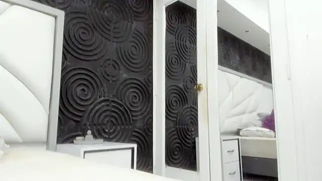 AbigailWilliams  online show from 10-25-25, 01:07