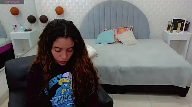 Snapshot of charlotte_0309 chatting on 01-07-25, 12:34 charlotte 0309 online show from 01-07-25, 12:34