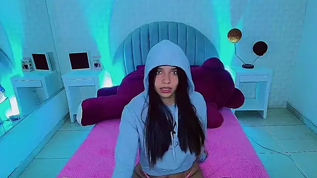 Snapshot of charlotte_0309 chatting on 02-13-26, 05:03 charlotte 0309 online show from 02-13-26, 05:03