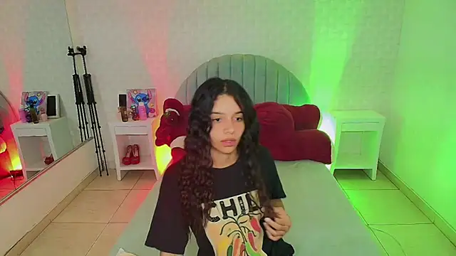 Snapshot of charlotte_0309 chatting on 03-02-26, 02:13 charlotte 0309 online show from 03-02-26, 02:13