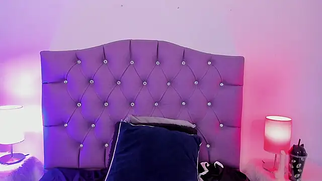 Snapshot of Nyx_nayla chatting on 01-06-25, 10:58 Nyx nayla online show from 01-06-25, 10:58