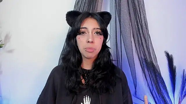 Snapshot of Nyx_nayla chatting on 03-15-25, 07:09 Nyx nayla online show from 03-15-25, 07:09