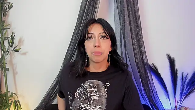 Snapshot of Nyx_nayla chatting on 03-22-25, 10:06 Nyx nayla online show from 03-22-25, 10:06