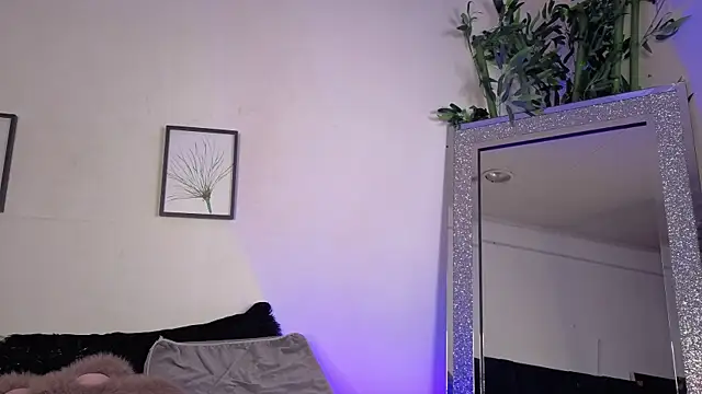 Snapshot of Nyx_nayla chatting on 09-26-25, 11:31 Nyx nayla online show from 09-26-25, 11:31