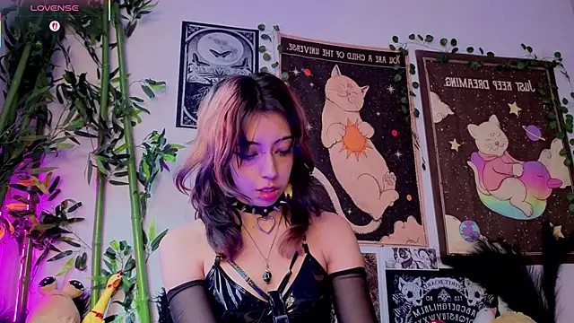 Snapshot of Nyx_nayla chatting on 03-06-26, 09:22 Nyx nayla online show from 03-06-26, 09:22