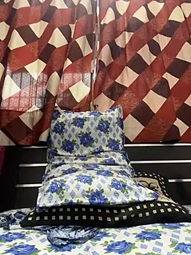 Snapshot of mr_AV chatting on 12-22-24, 09:44 mr AV online show from 12-22-24, 09:44