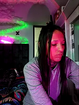 Snapshot of Nicole420squirt chatting on 09-22-25, 05:15 Nicole420squirt online show from 09-22-25, 05:15