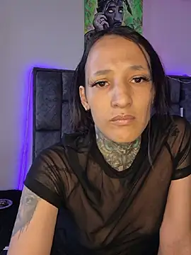 Snapshot of Nicole420squirt chatting on 07-18-26, 05:39 Nicole420squirt online show from 07-18-26, 05:39