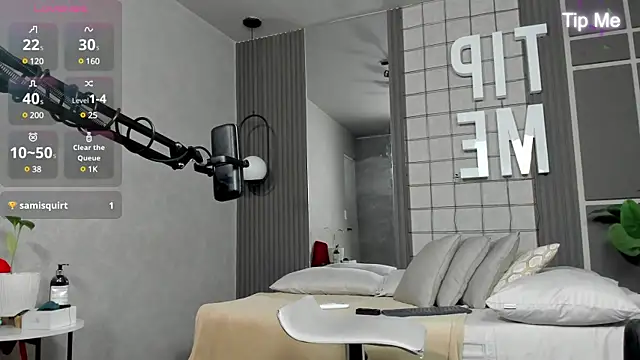 Snapshot of Ryan_Hunt chatting on 12-23-24, 03:23 Ryan Hunt online show from 12-23-24, 03:23