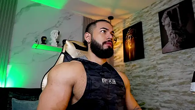 Snapshot of jaxon_colton chatting on 01-14-26, 01:44 jaxon colton online show from 01-14-26, 01:44