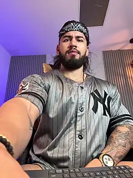 Snapshot of jaxon_colton chatting on 02-18-26, 01:23 jaxon colton online show from 02-18-26, 01:23