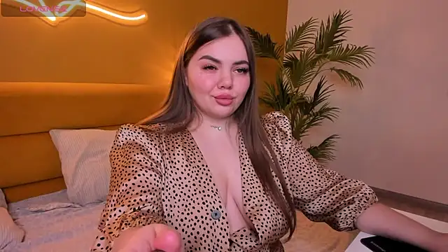 Snapshot of MonikaCharming chatting on 02-05-25, 01:15 MonikaCharming online show from 02-05-25, 01:15