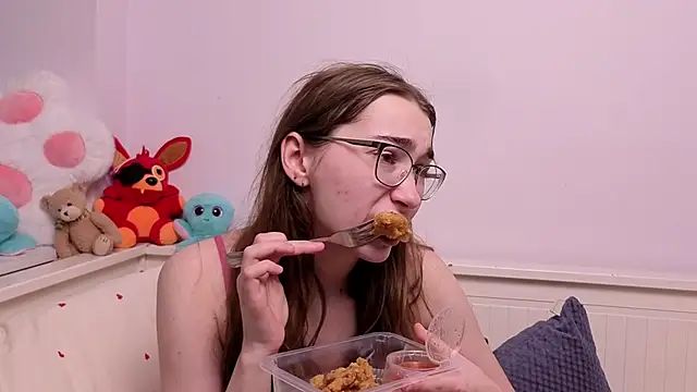 PollyBeev online show from 06-29-26, 07:25