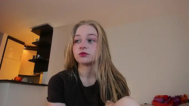 MiaMews online show from 10-07-25, 11:07