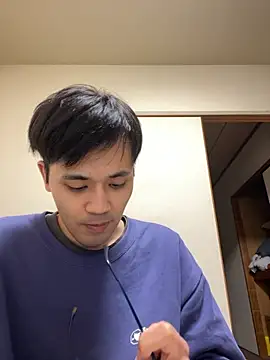 ryusei18570 online show from 12-04-25, 01:09