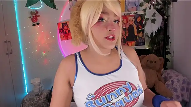 Snapshot of cutepie_uwu_ chatting on 01-10-26, 01:18 cutepie uwu online show from 01-10-26, 01:18