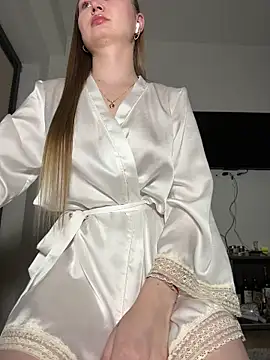 NickiLike online show from 04-15-26, 06:04