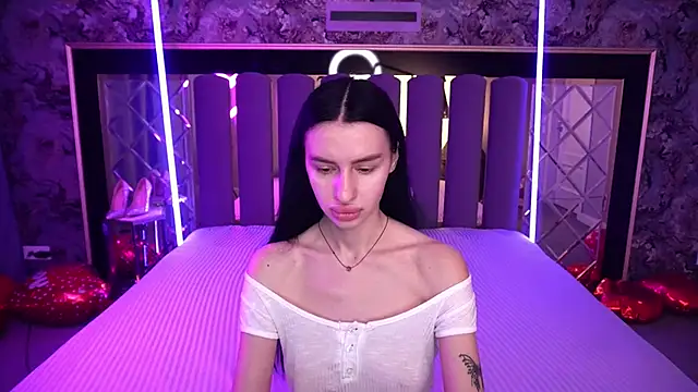 Snow WhiteeeX online show from 02-16-26, 06:42