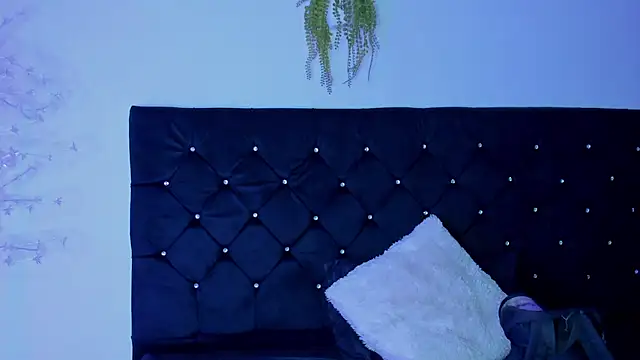 Snapshot of Natasha_by chatting on 03-18-25, 03:53 Natasha by online show from 03-18-25, 03:53