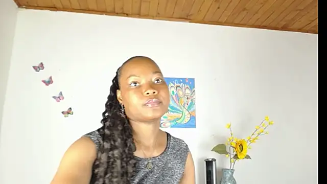 Snapshot of Madison__12 chatting on 01-04-25, 09:20 Madison 12 online show from 01-04-25, 09:20