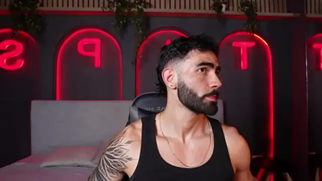 Austin bolt online show from 10-21-25, 02:23